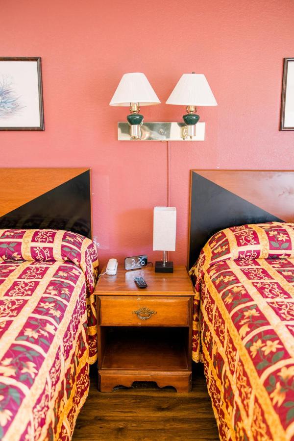 Exclusive Quarters Motel Cleveland Buitenkant foto