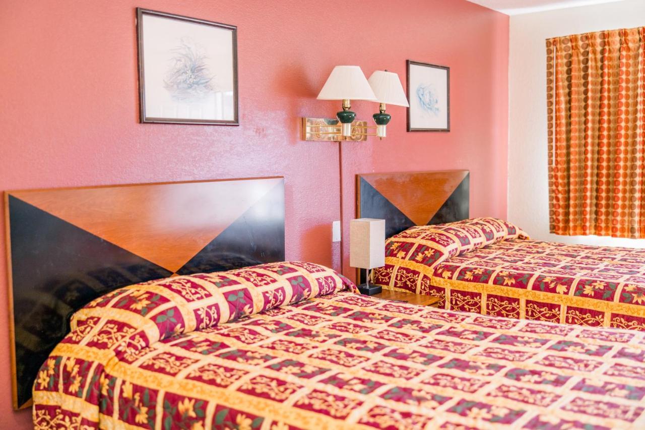 Exclusive Quarters Motel Cleveland Buitenkant foto